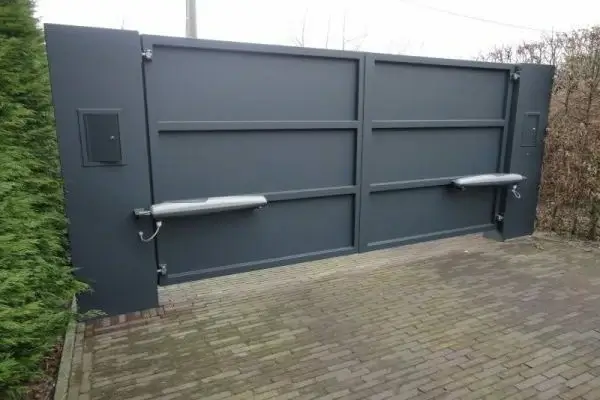 Swing Doors – Smart Access with Style